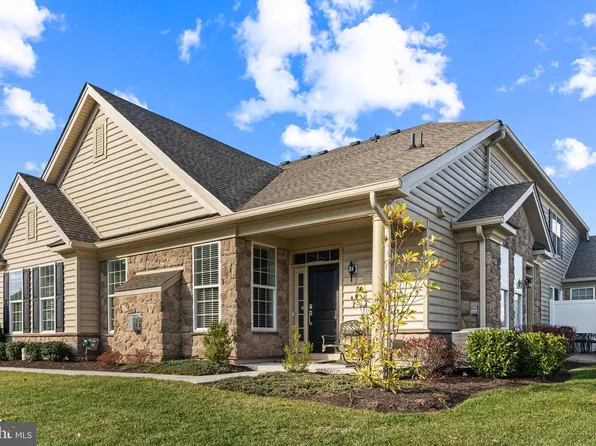 3203 Bushwood Dr, Perkasie, PA 18944