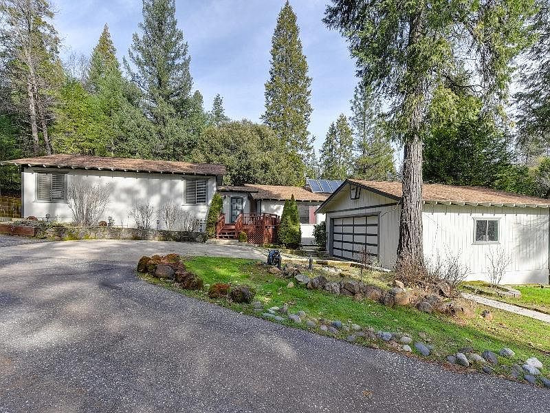 2nd image of 15017 Greenhorn Rd