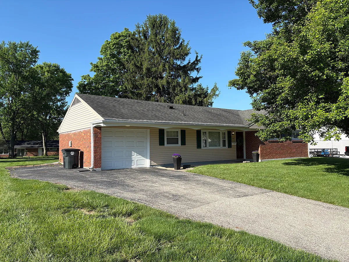 Building Photo - 140 Blackstone Dr