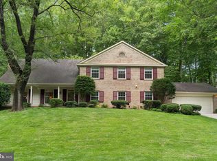 7605 Hackamore Dr, Rockville, MD 20854