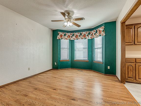 4th image of 1509 S Cypress Ave W