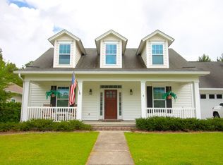 4 Gresham Ln, Savannah, GA 31419