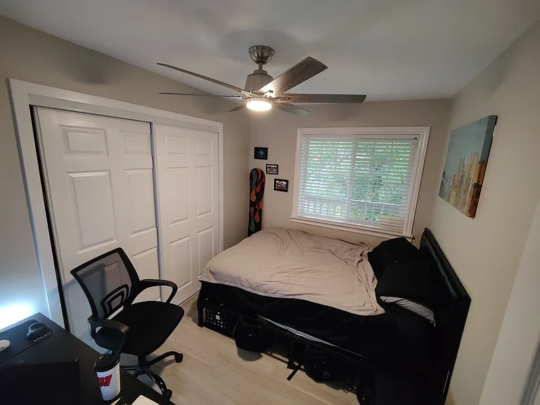 2401 Walnut St #4 — Photo 8