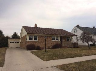 1413 N 7th St, Manitowoc, WI 54220