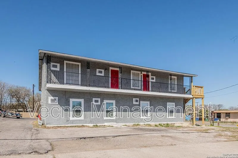 2305 Pinn Rd #6