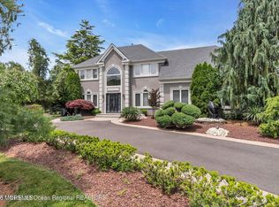 7 Mackenzie Rd, Eatontown, NJ 07724