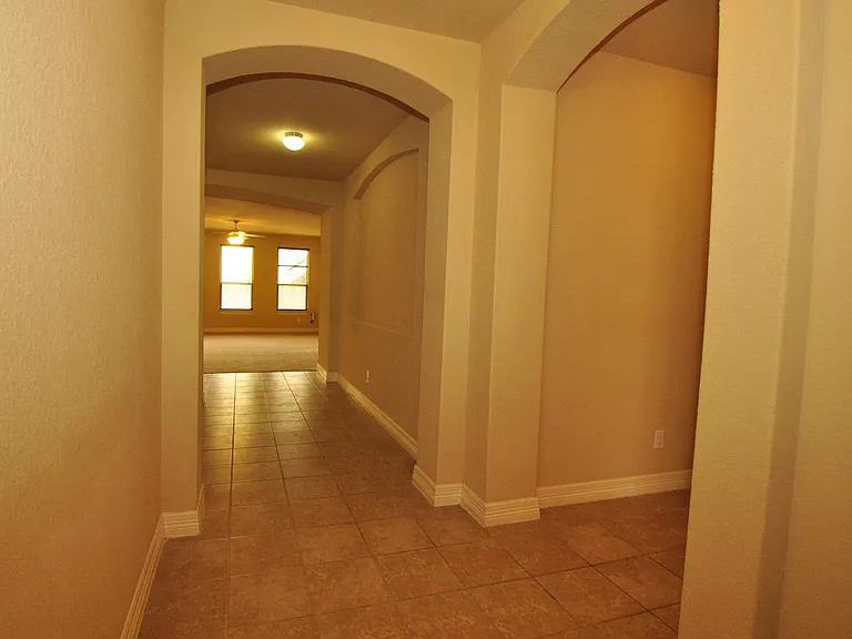 5496 Devonwood St — Photo 15