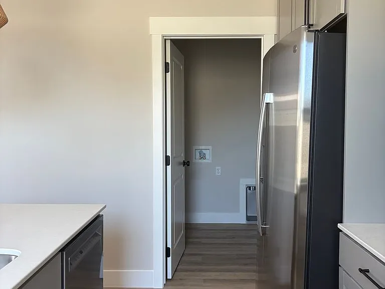 6114 Northstead Ave #201 — Photo 14