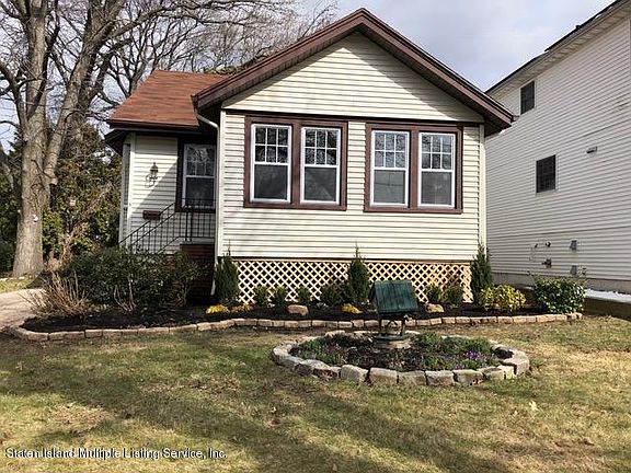 2nd image of 3 Bartlett Ave