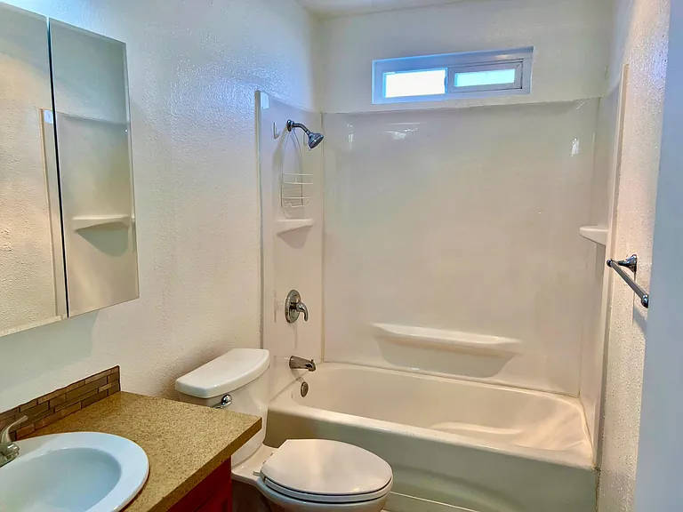1476 Seacoast Dr #A — Photo 5