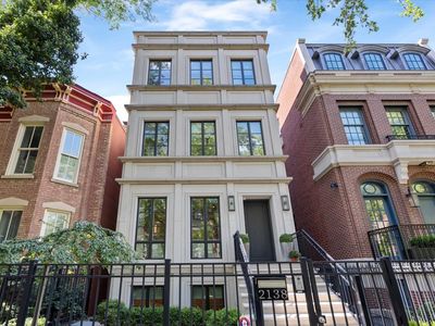 2138 N Seminary Ave, Chicago, IL, 60614