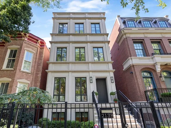 2138 N Seminary Ave, Chicago, IL 60614