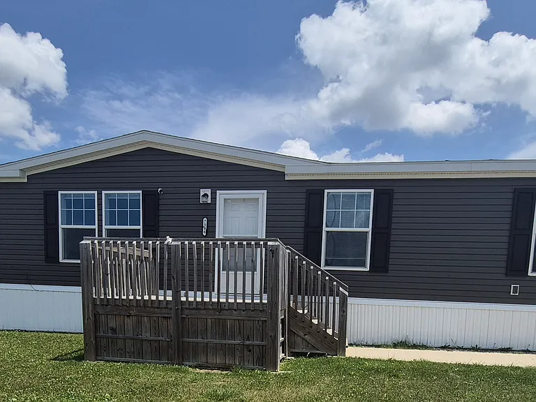 Carrington Pointe — Photo 9