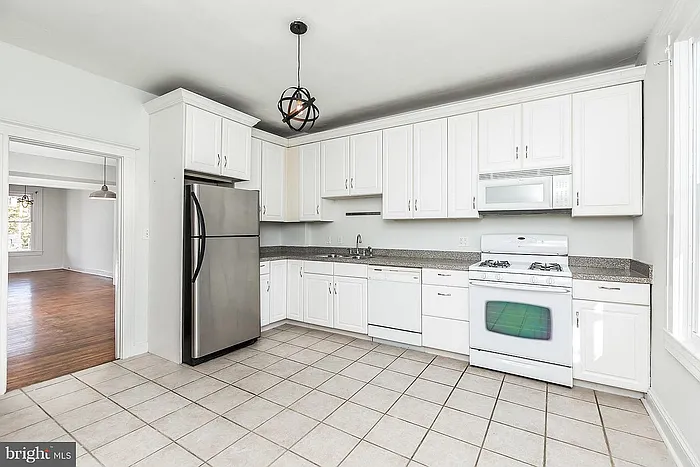 4099 Falls Rd — Photo 7