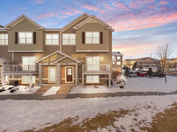 9575 Jefferson Dr APT 1, Chanhassen, MN 55317