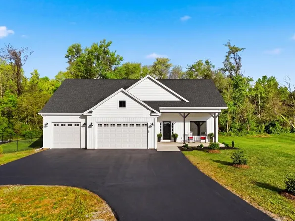 34 Cobalt Ln, Kearneysville, WV 25430