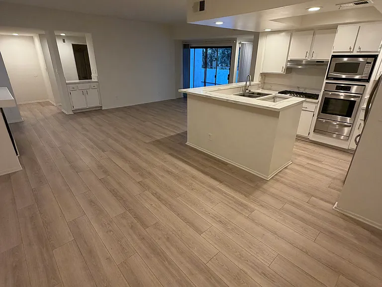 13112 Valleyheart Dr — Photo 6