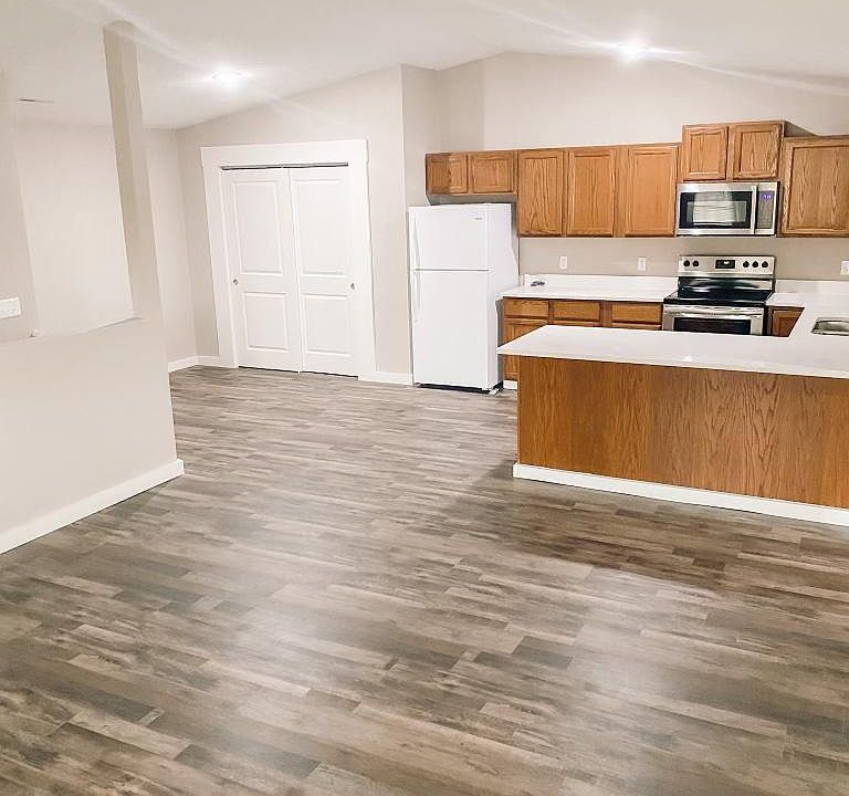 Kitchen/Living Area