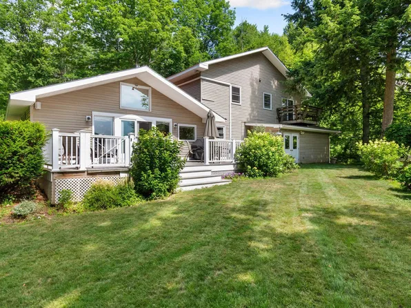 130 Sunset Circle, Georgia, VT 05468