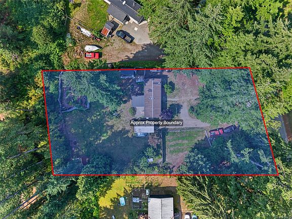3rd image of 2169 Regent Rd
