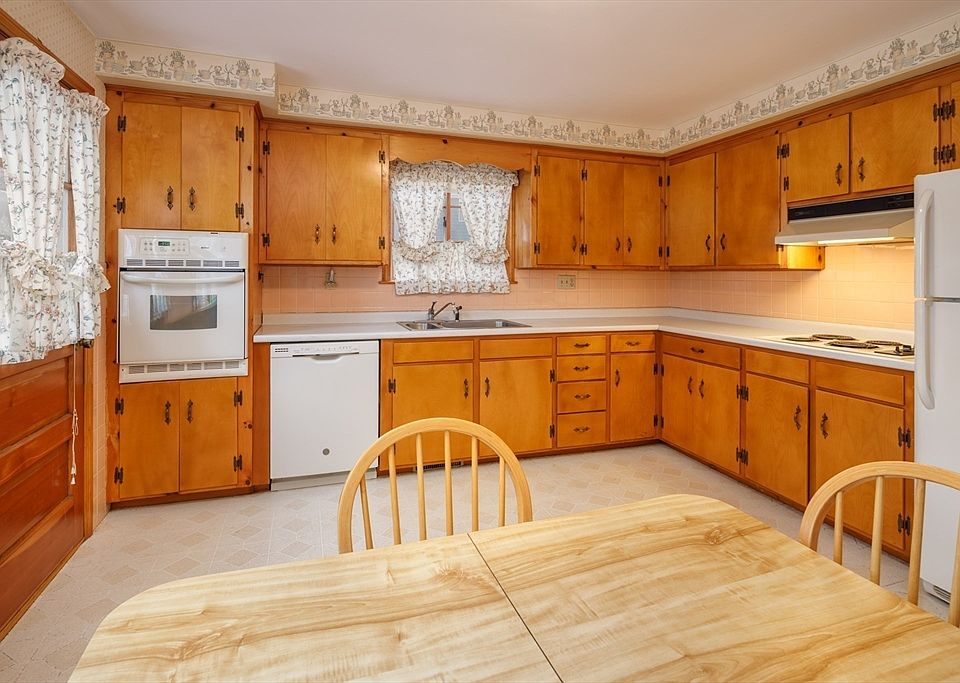 71 Mount Vernon St, Lawrence, MA 01843 Zillow