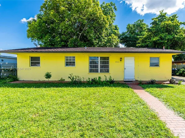 5030 NW 188th Ter, Miami Gardens, FL 33055