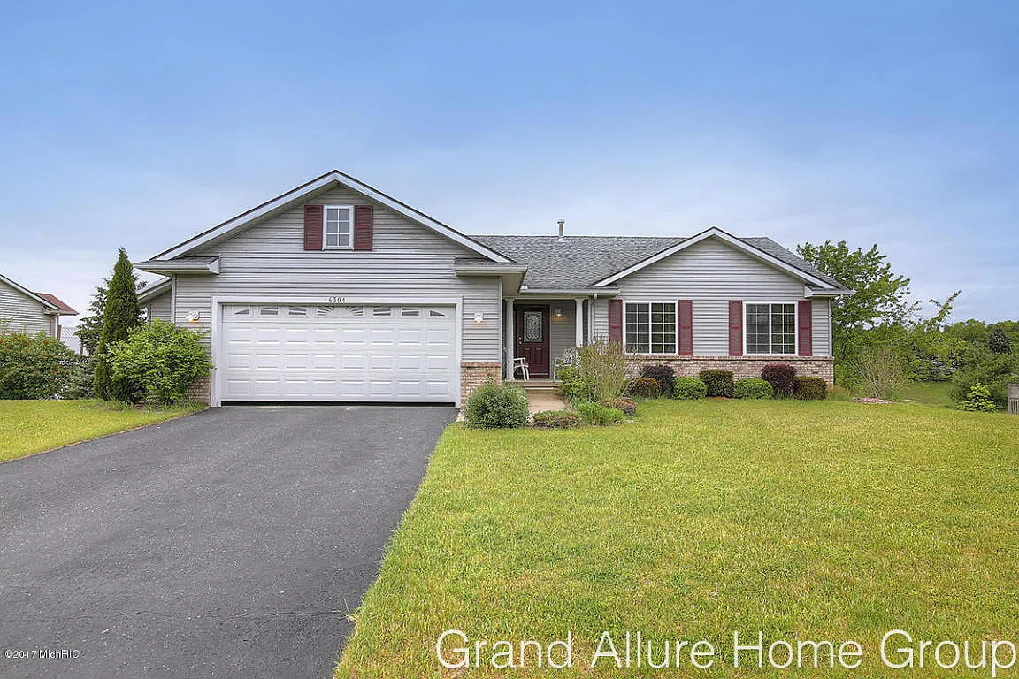 6304 Thornapple Valley Dr photo 1