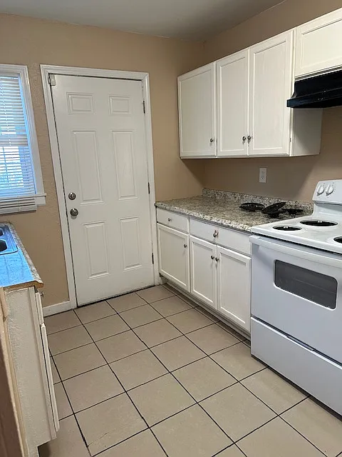 2 bed, 980 sqft, $1,100 — Photo 2
