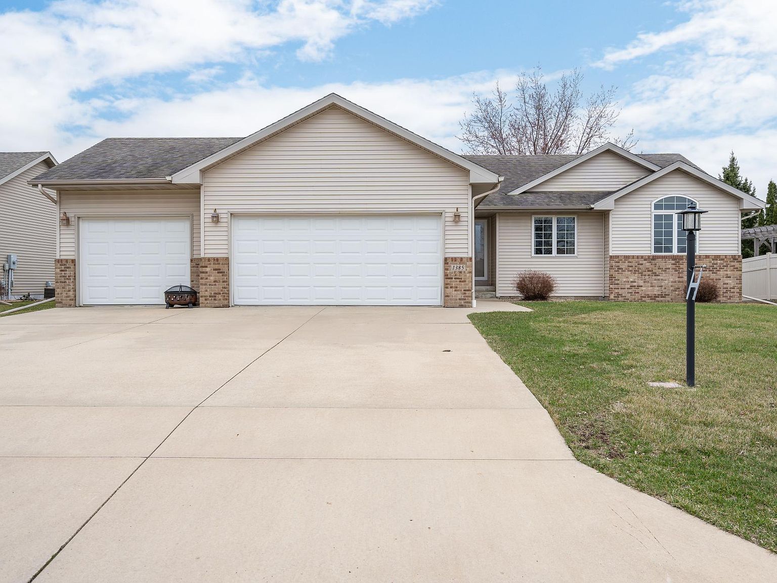 1385 14th St SE, Owatonna, MN 55060 Zillow