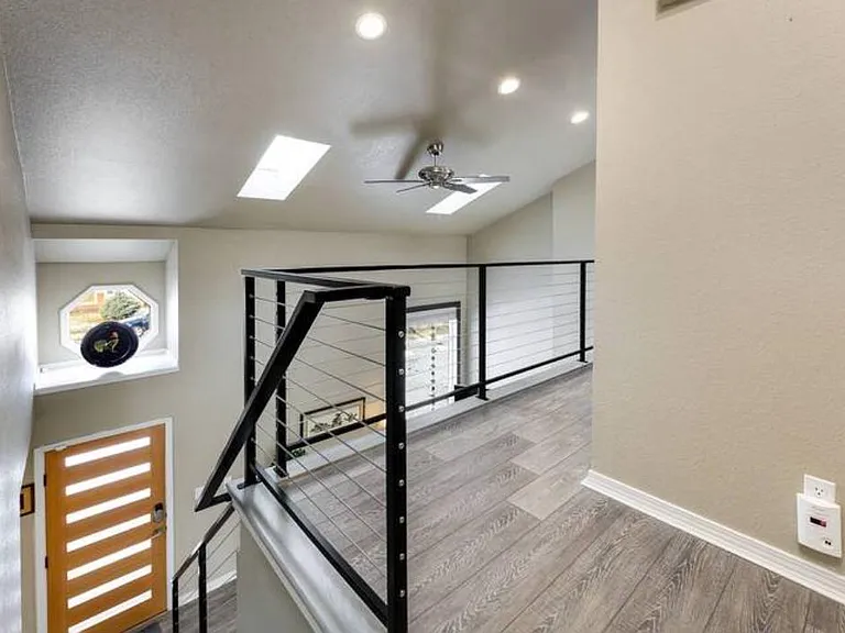 3146 N Maywood Ave — Photo 12