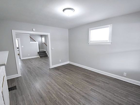 3rd image of 1353-1355 N 6th St