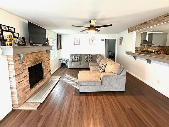 4th image of 541 Stephens Dr