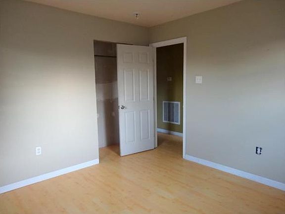 5th image of 4750 Sierra Madre St