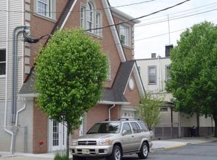 6807 Jackson St, West New York, NJ 07093