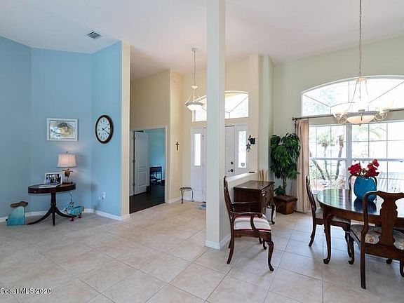 5th image of 1772 Windbrook Dr SE