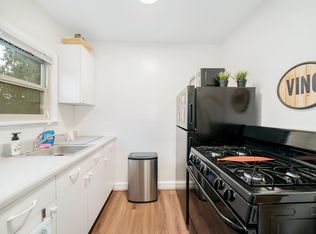 930 N 104th St #0, Seattle, WA 98133