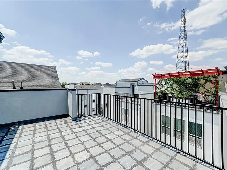8409 Hempstead Rd #A — Photo 33