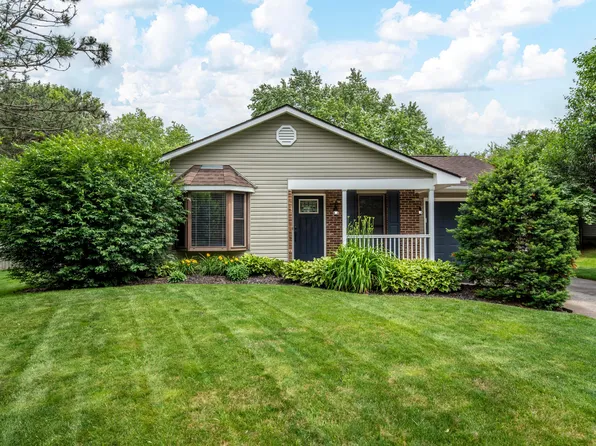 1584 Red Leaf Ln, Columbus, OH 43223