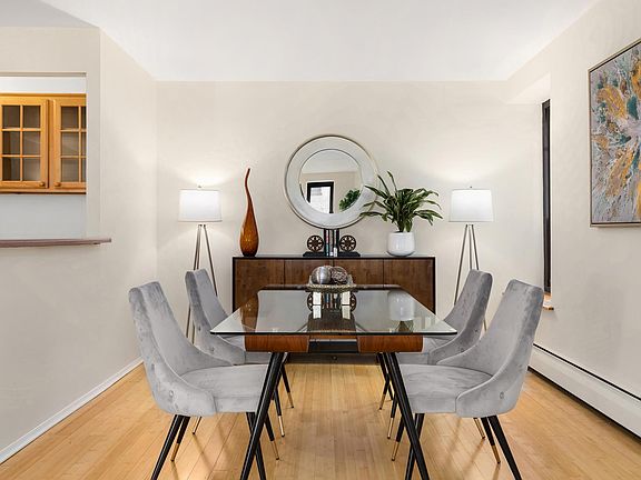 3rd image of 305 W 98th St APT 5CS
