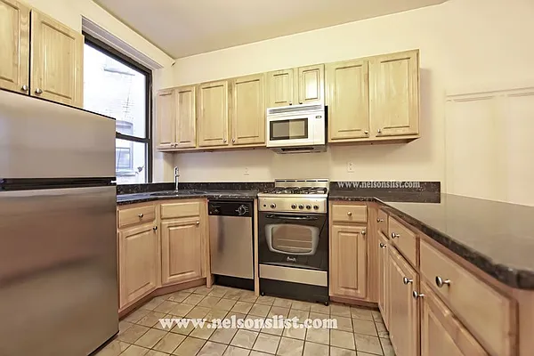 Rented by Nelson Aybar, LREB | media 6