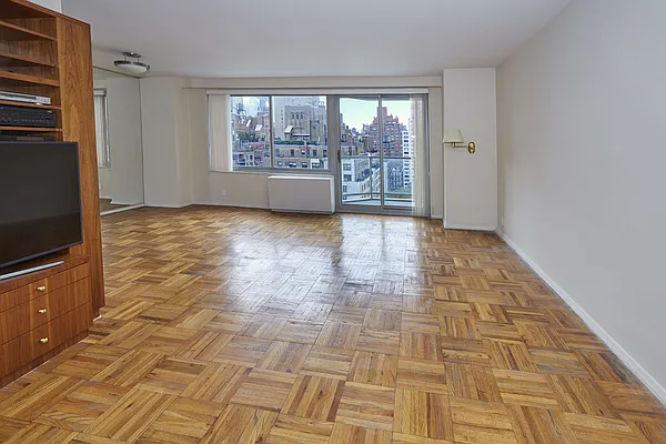 Sold by Brown Harris Stevens | media 20