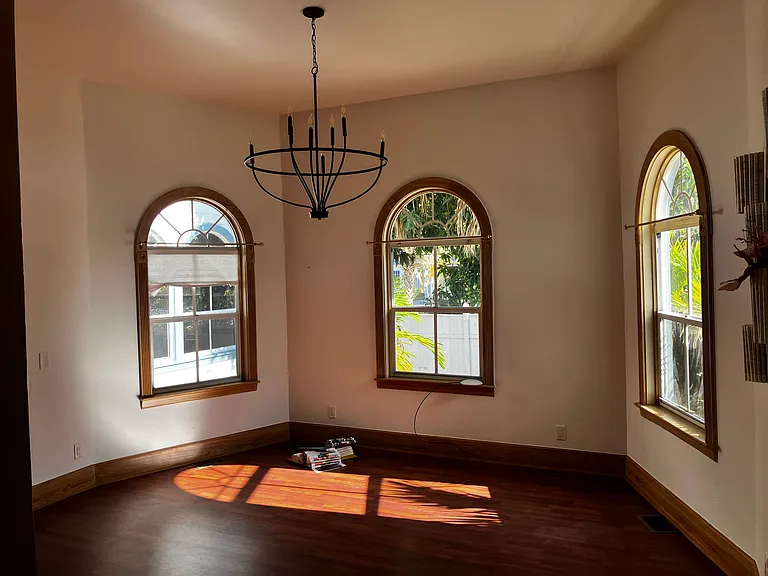 210 SW Atlanta Ave — Photo 9