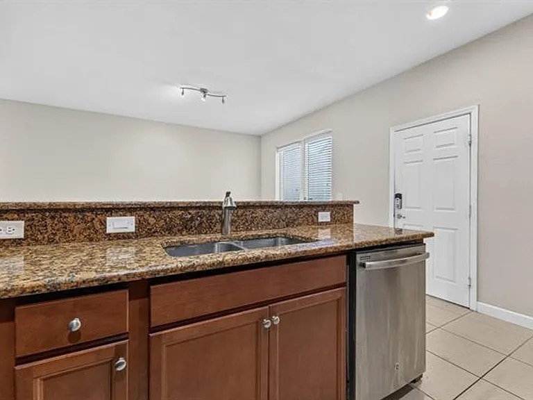 17094 SW 95th Ter #Townhouse 17094 — Photo 11