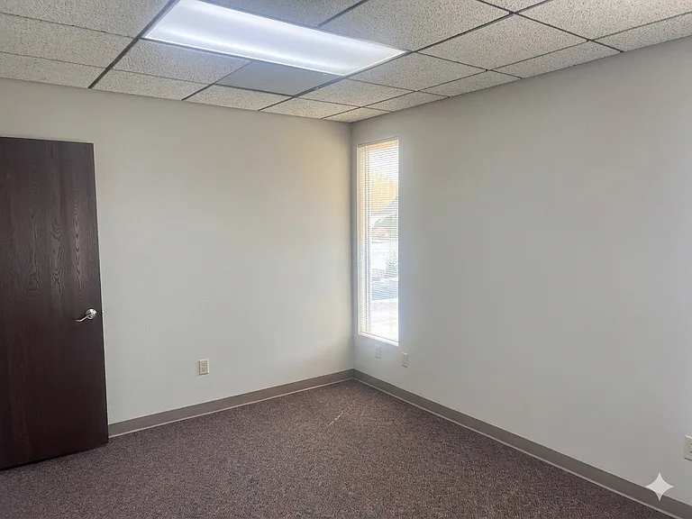 112 N University Rd #B — Photo 6