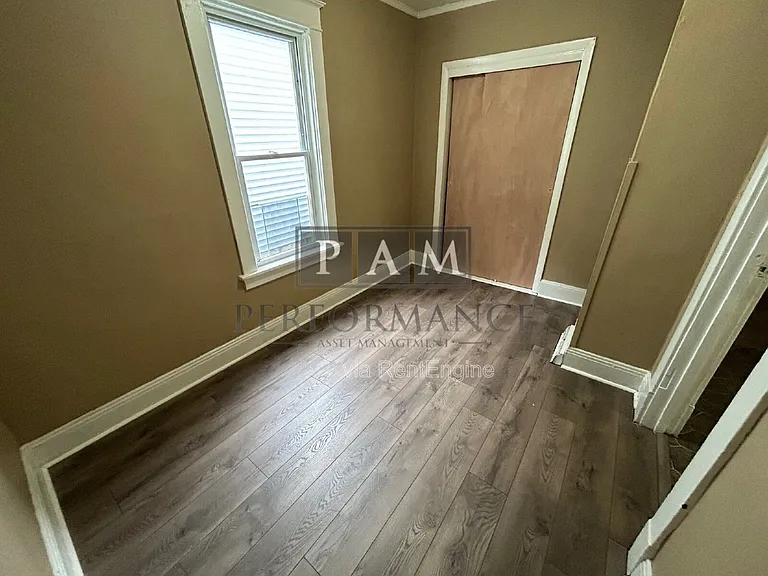 2443 S 9th St #1 — Photo 9