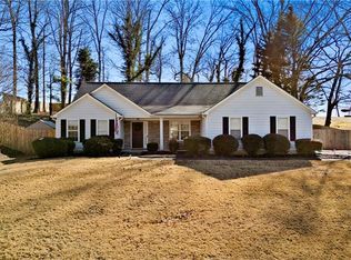 7935 Streamside Ln, Cumming, GA 30028