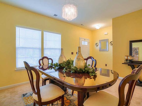 3rd image of 2718 Candlewick Ct