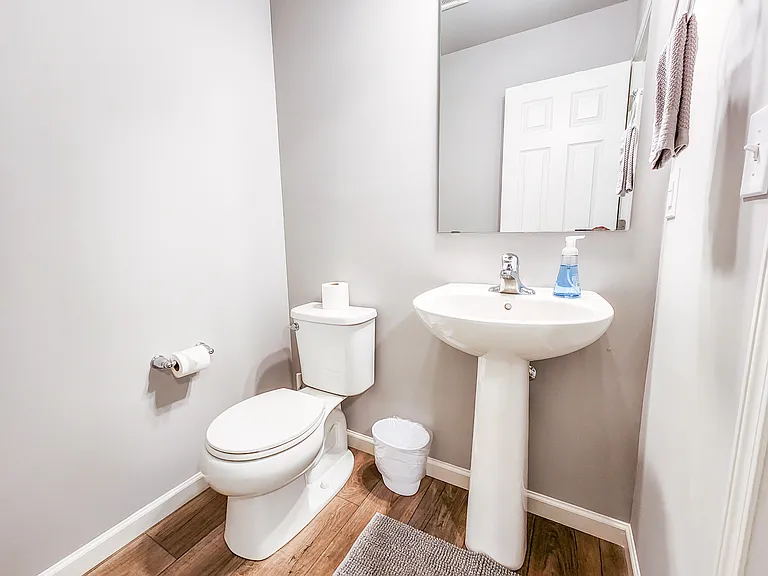 918 Forest St — Photo 31
