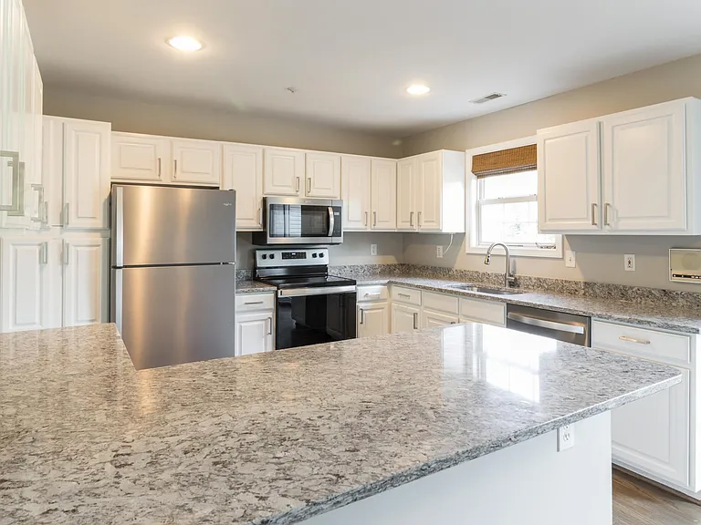 733 Mashie Ct — Photo 46