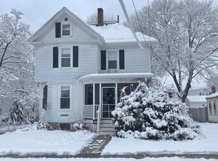 138 Mount Vernon St, Dover, NH 03820